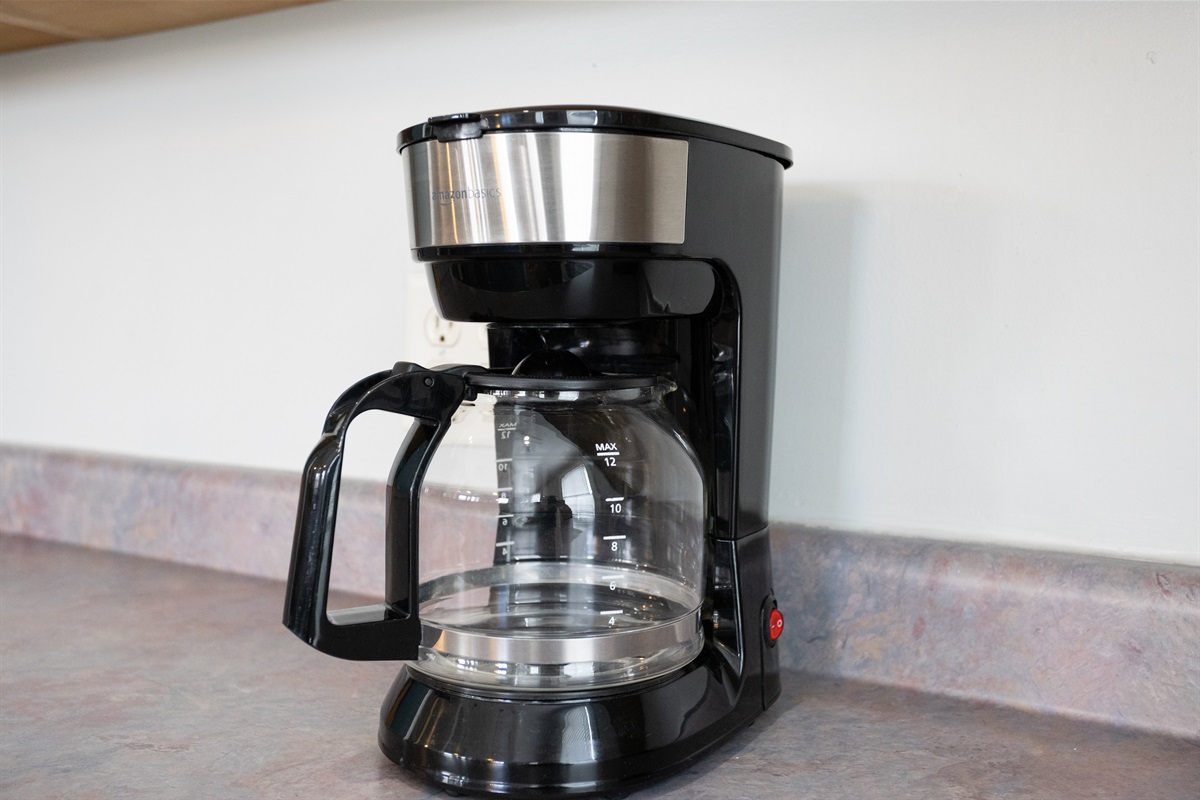 Start your mornings right with the drip coffee maker.