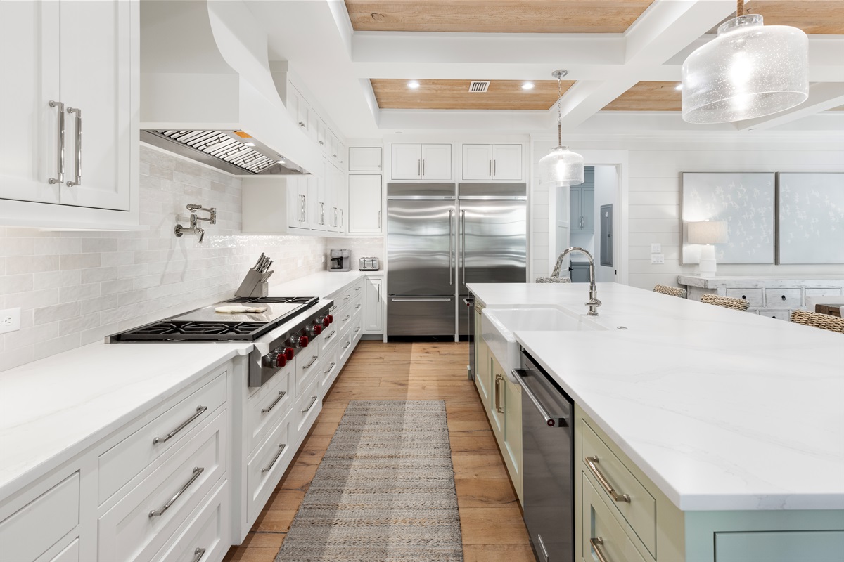 Kitchen (1st Floor)