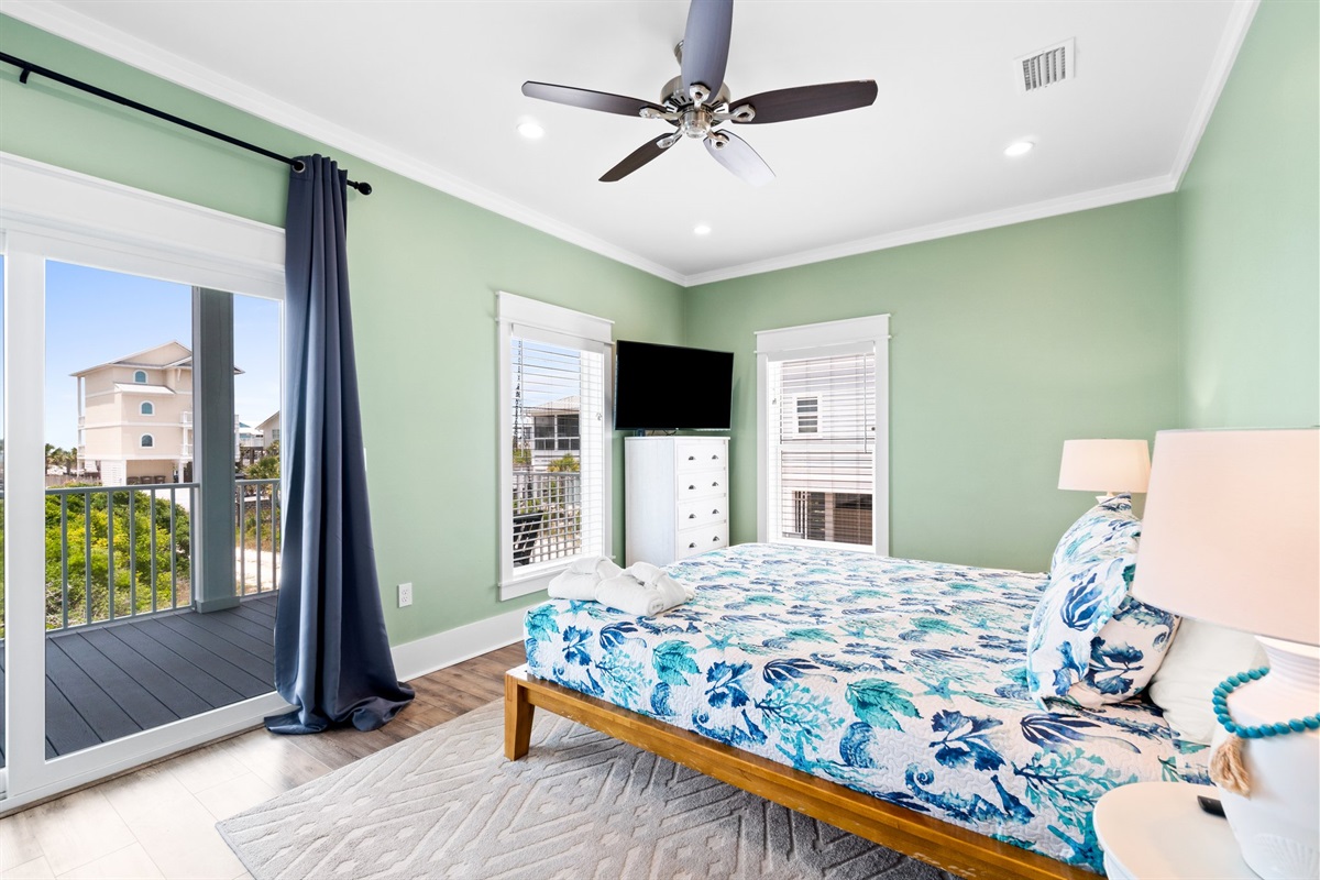 2nd Floor Master Bedroom w/en suite and private porch with gulf views.