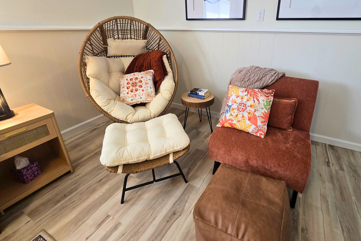 Sink into the cozy egg chair and unwind with a book, blanket, or your morning coffee.