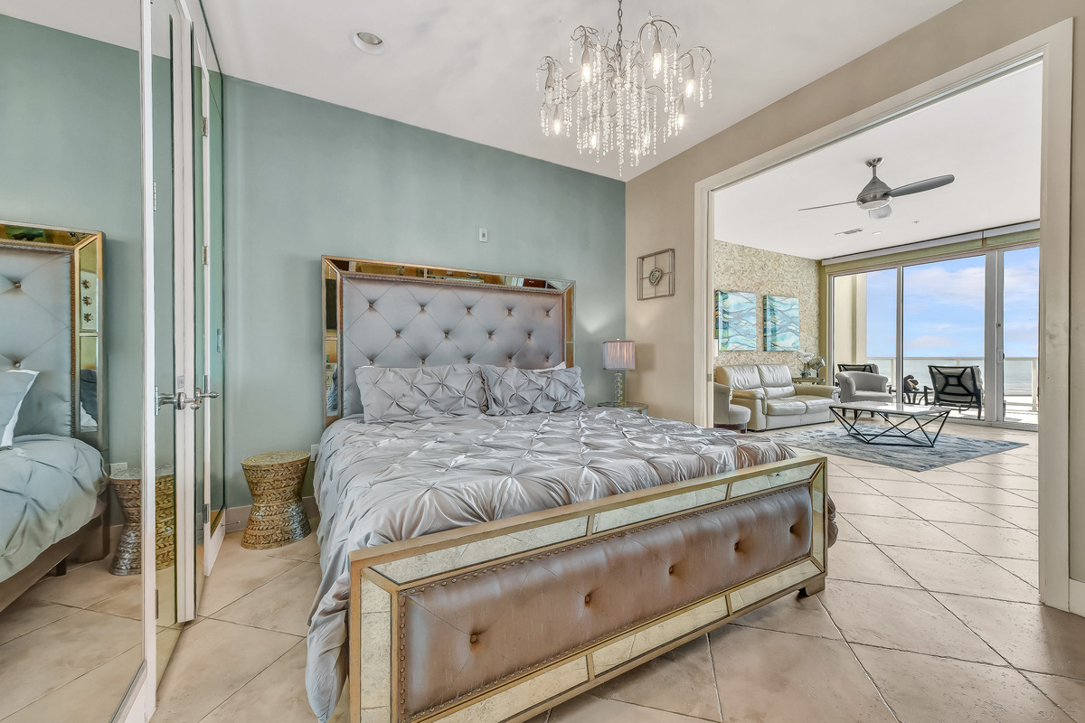 Master bedroom with king bed and 55 inch SMART Cable/Roku television!  Enjoy the privacy and comfort of this inside bedroom.