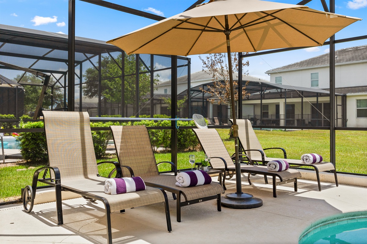 Sun loungers to enjoy the Florida weather
