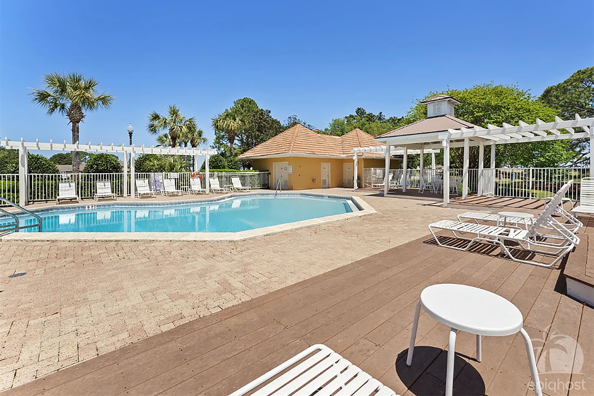 Players Club community pool deck