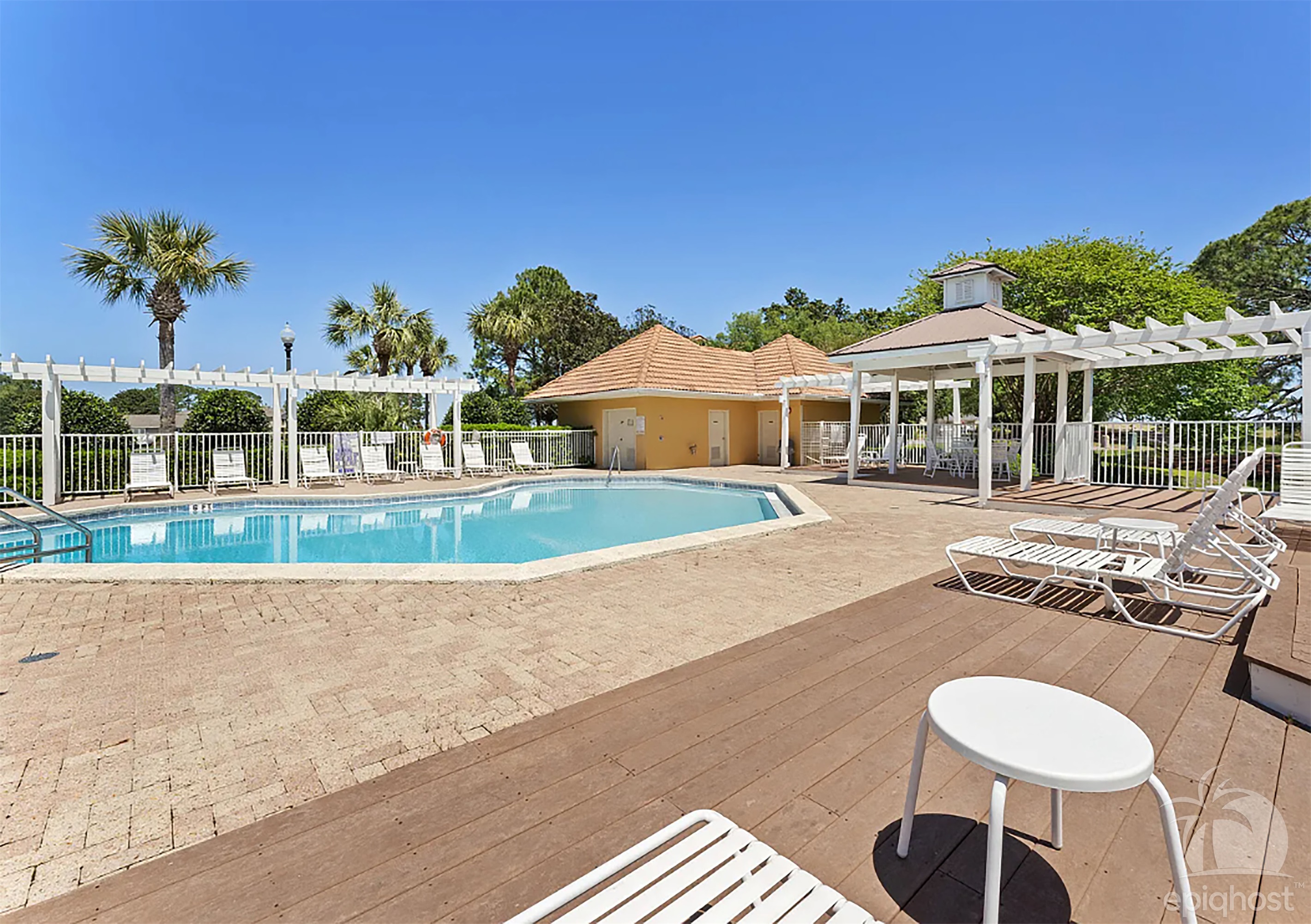 Players Club community pool deck