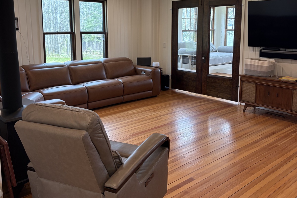 Completely remodeled and new furniture.
