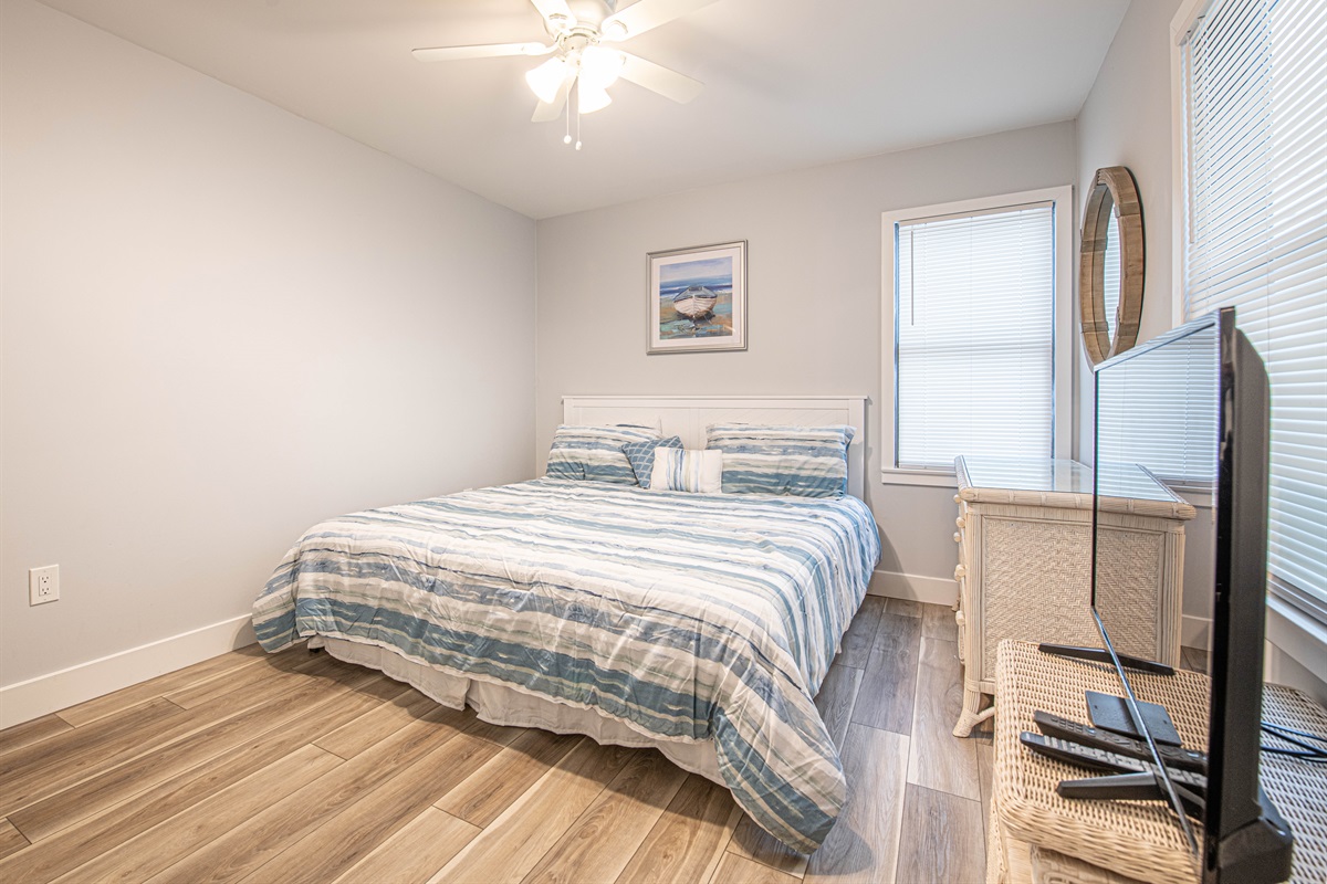 King Bedroom w/ attached full bath