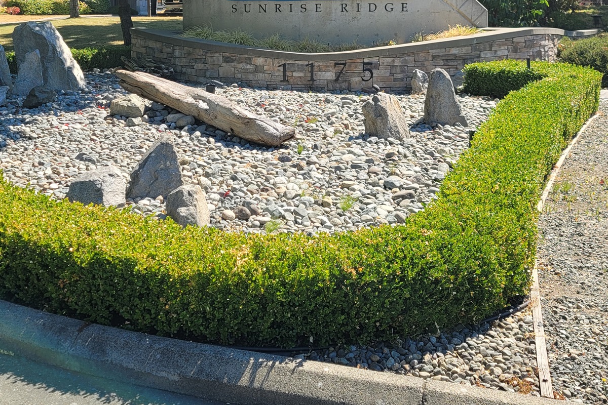 Welcome to Sunrise Ridge Resort.