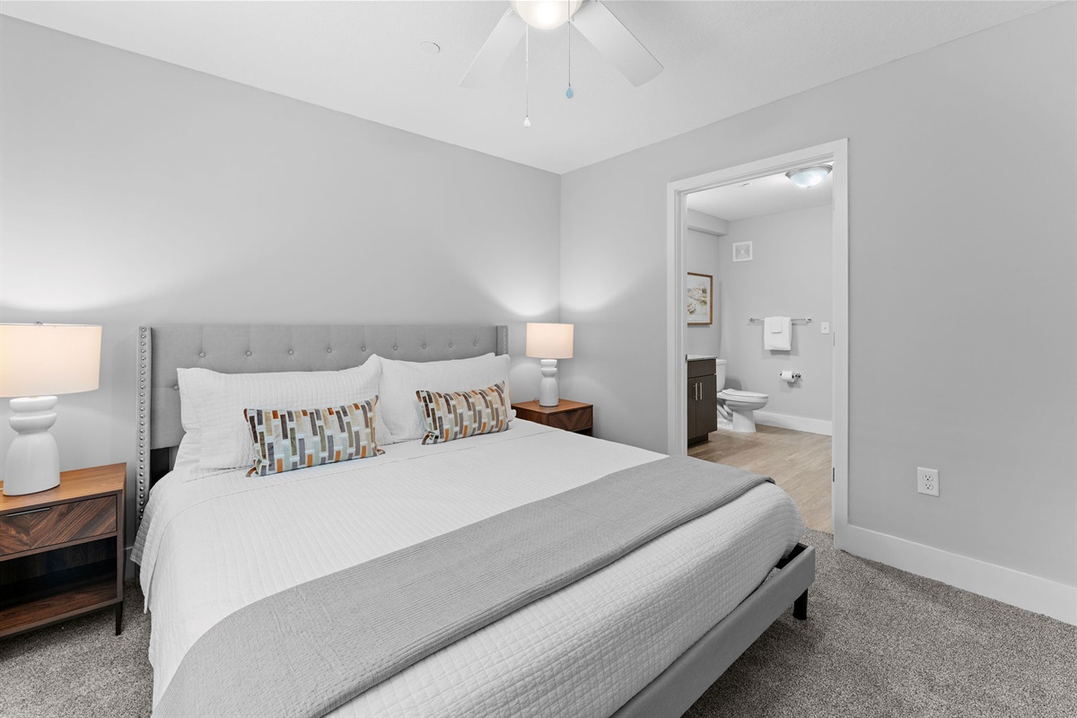 King Bedroom 1