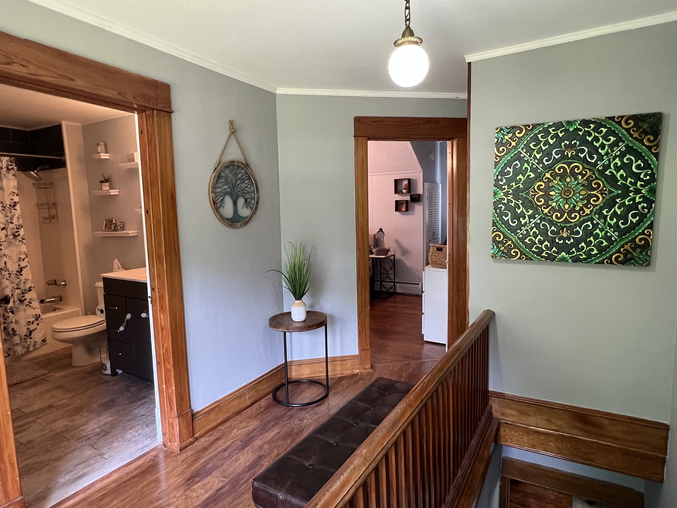 2nd floor landing and bath