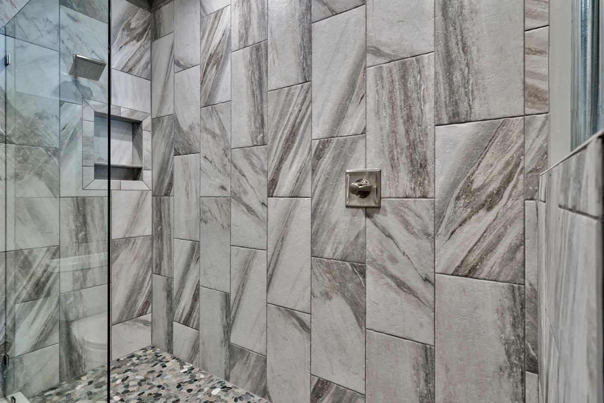 Guest shower
