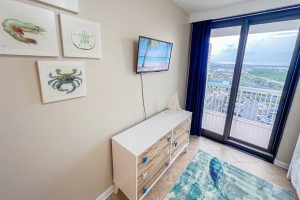 Q/Q Bunk room view of Island