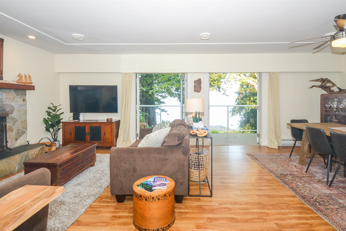 Smart TV and ocean view through double patio doors