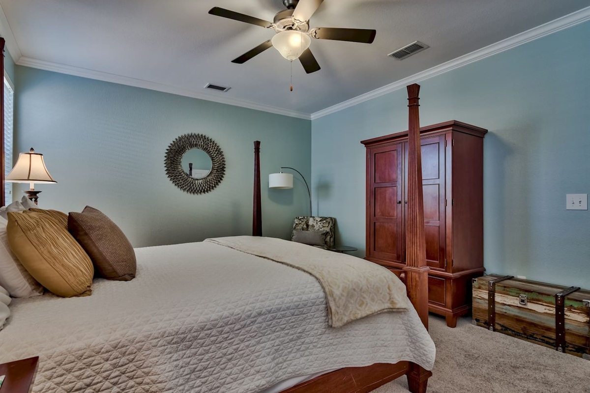 BEDROOM #1- 1ST FLOOR (KING)