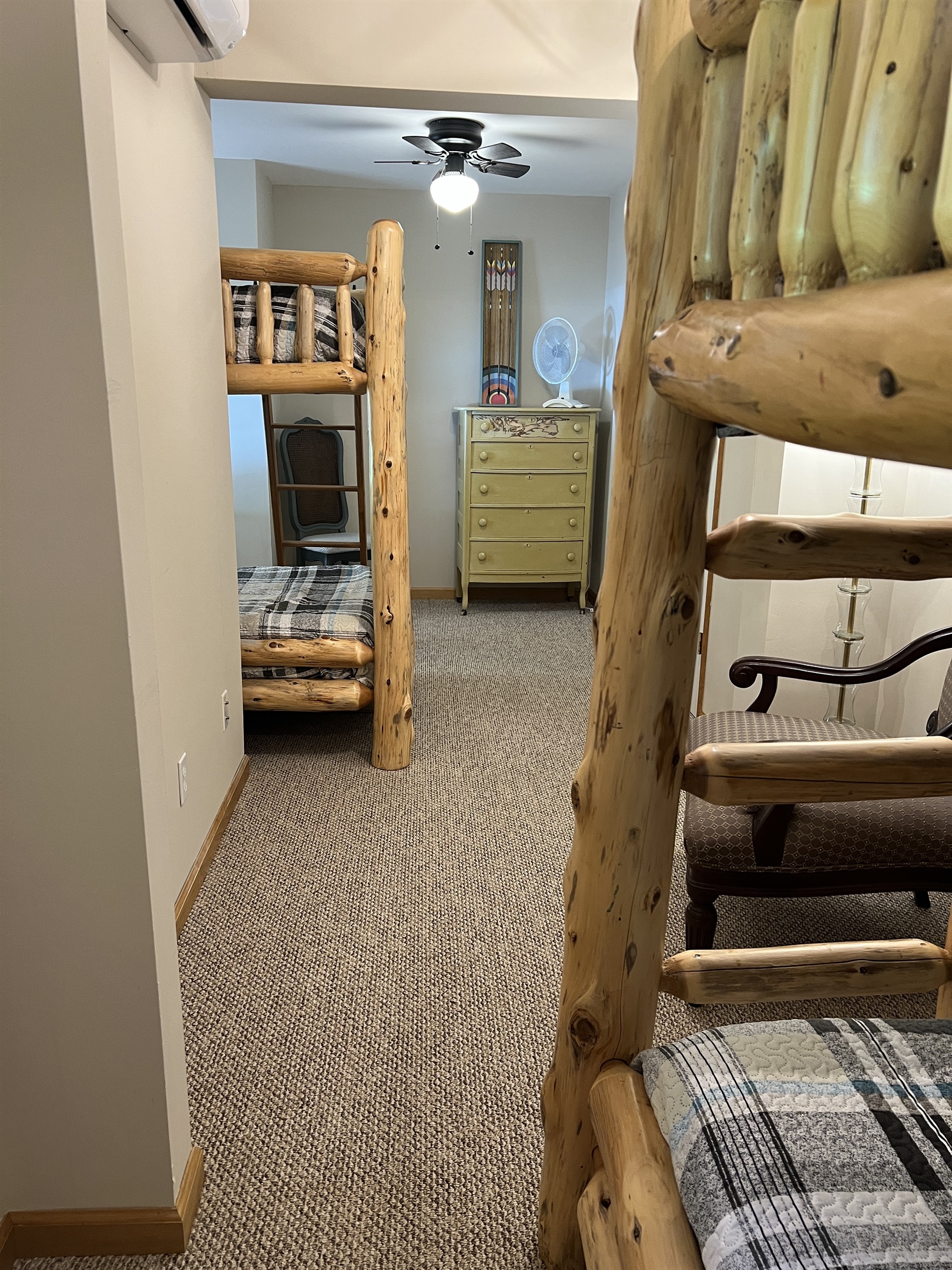 Bunk room with 2 bunk beds