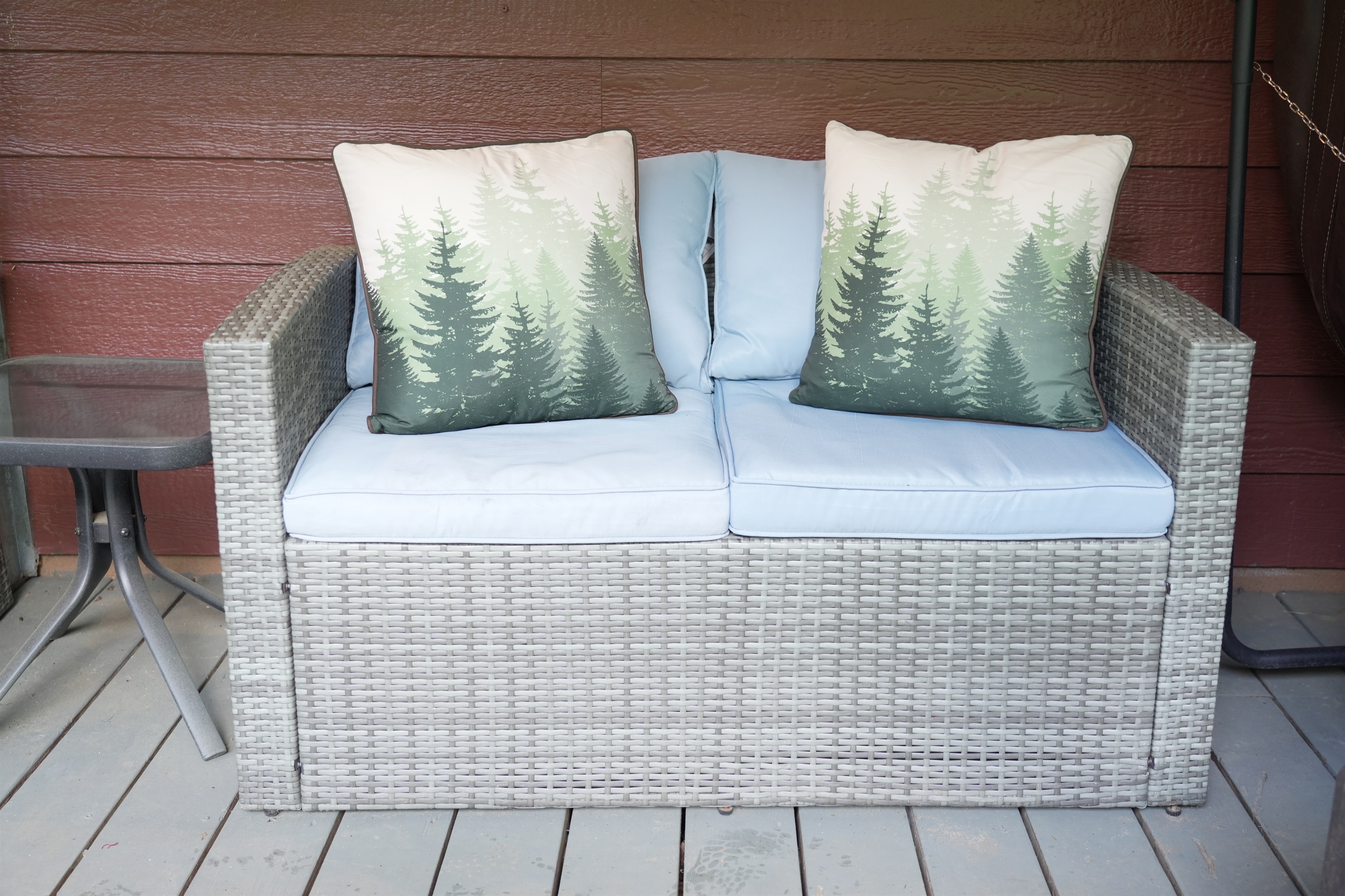 Outdoor sitting area