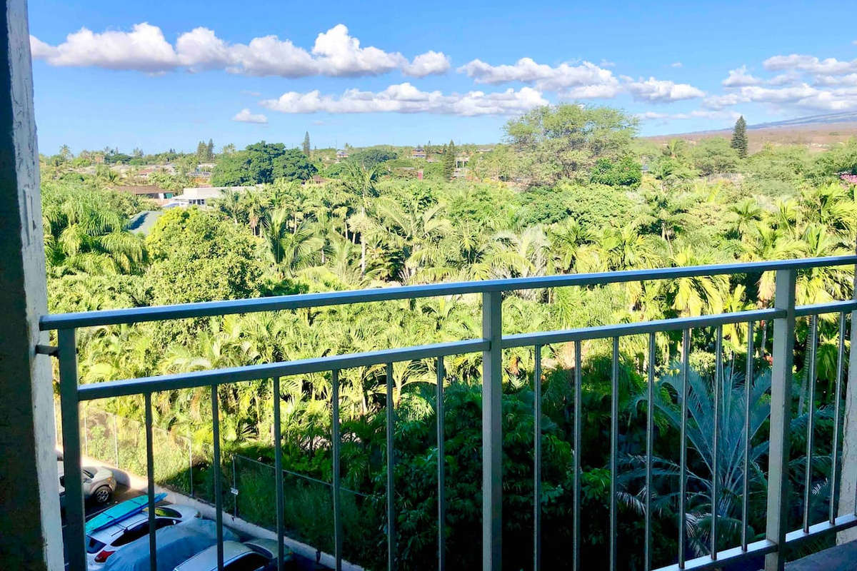 Beautiful Haleakala mountain/volcano and panoramic views from the entryway lanai. 
