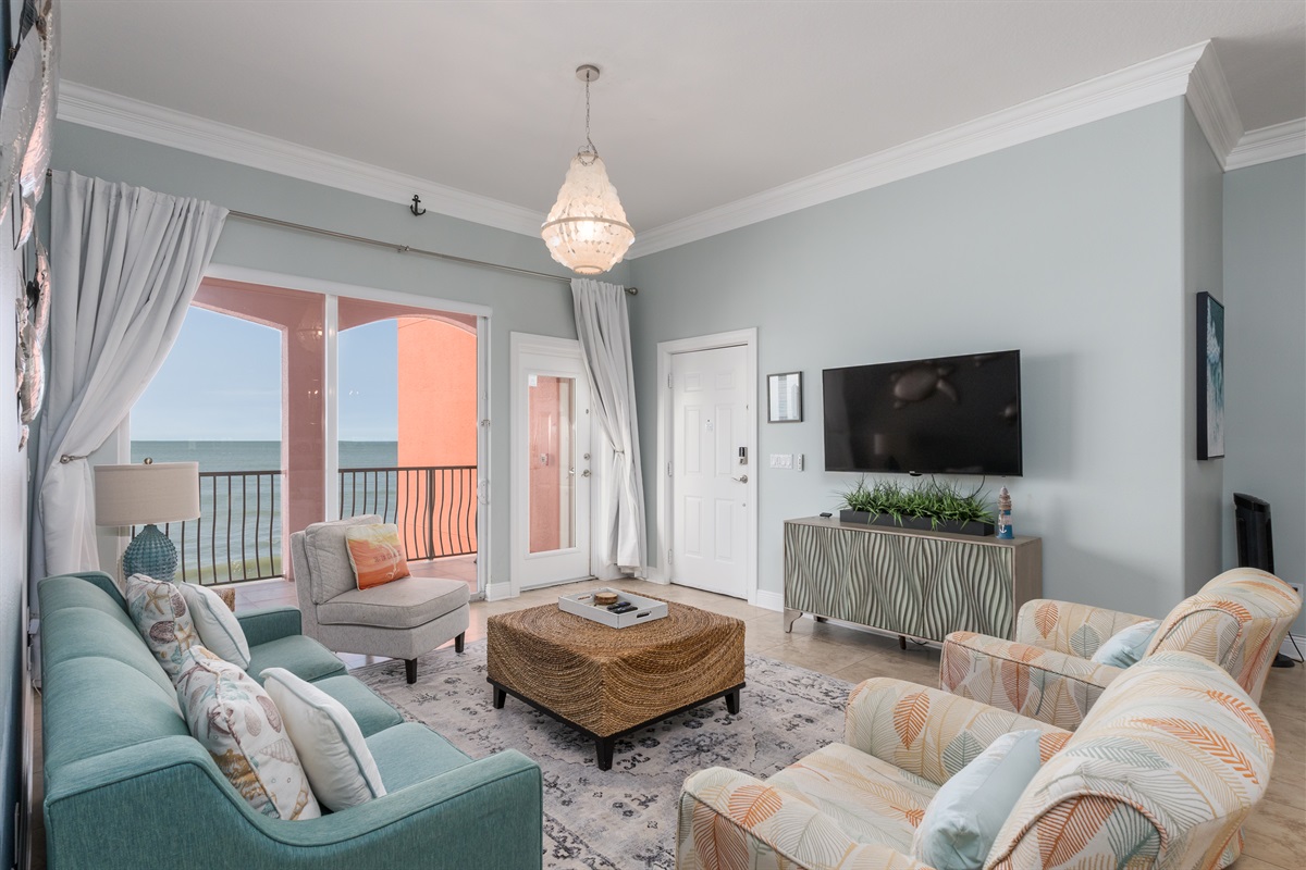 Living Room - balcony overlooks the beach
