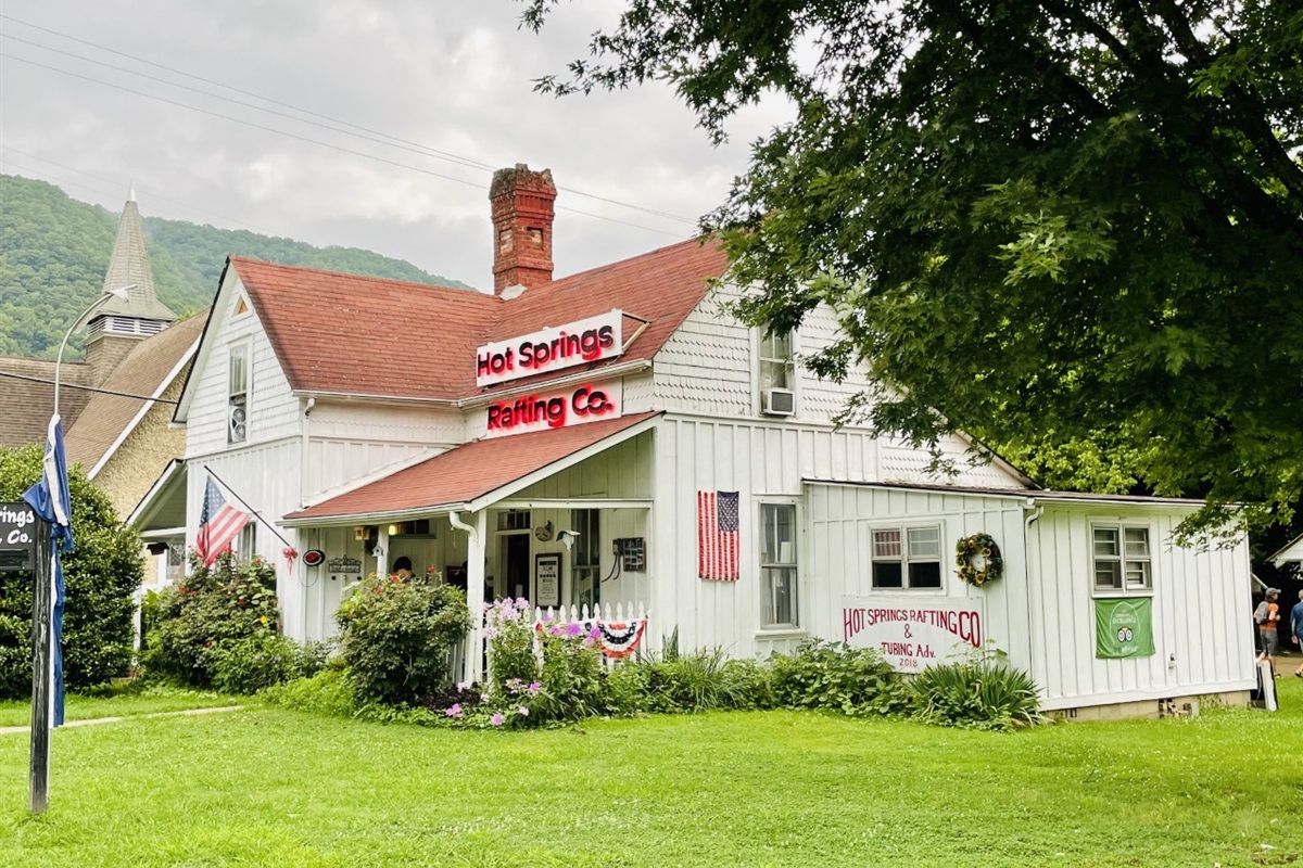Contact Hot Springs Rafting Company if you are interested in rafting the French Broad River Section 9. They also rent inflatables for a gentle float on Section 10.