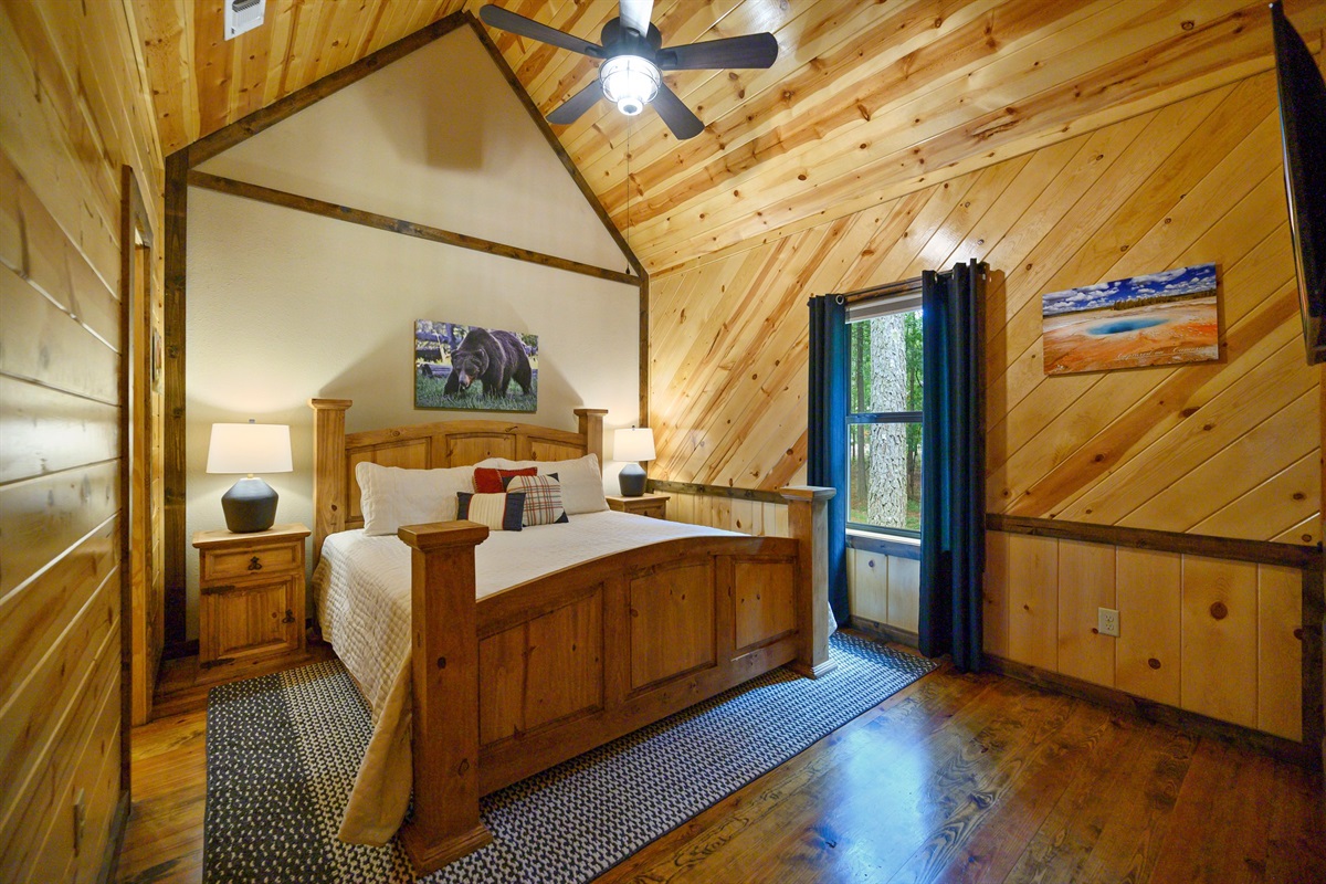 Bedroom 2: King bed with private bath. (downstairs off main living)