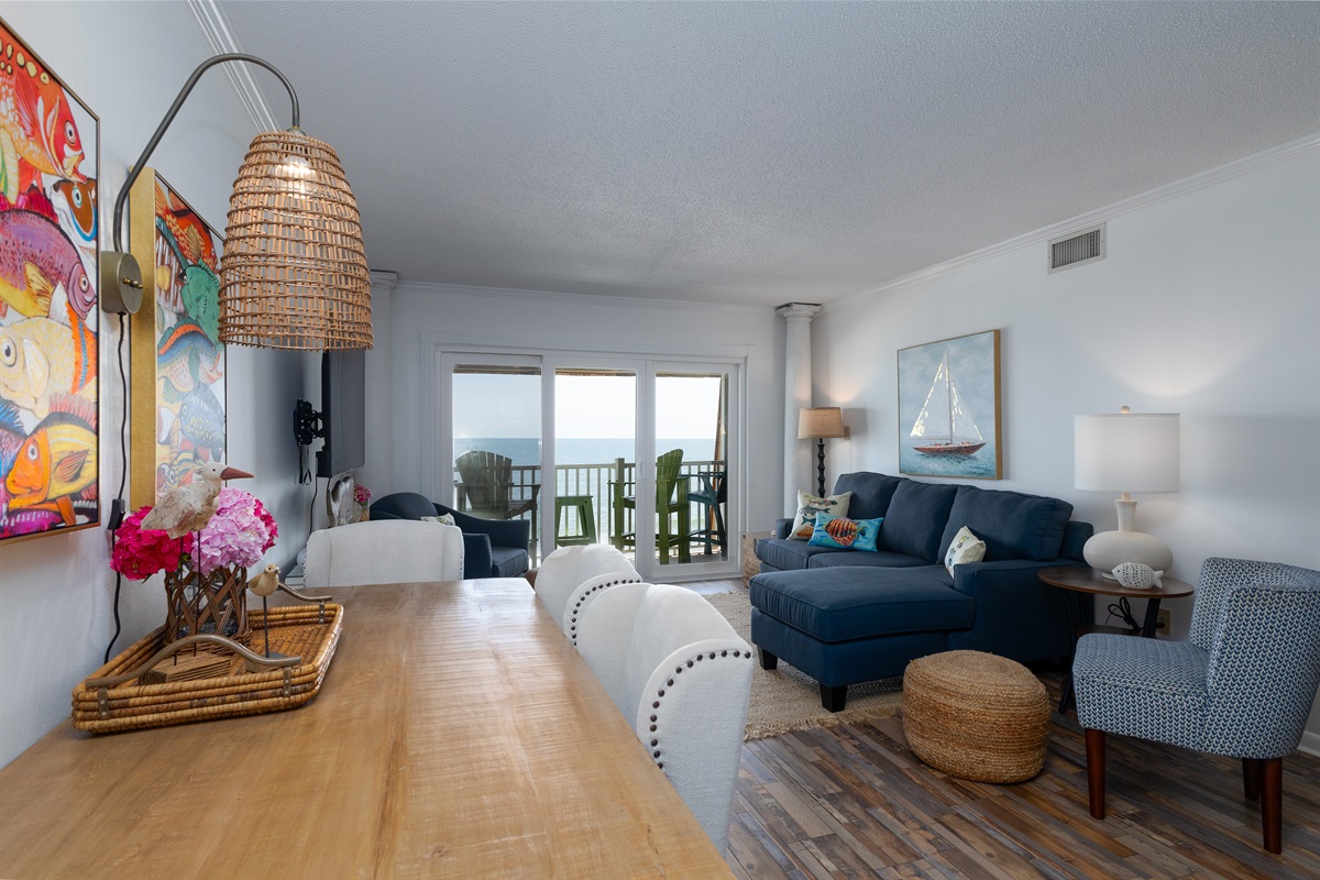 Formal dining area for 6