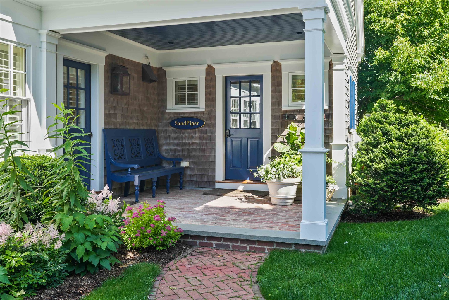 Entrance off Driveway into Kitchen