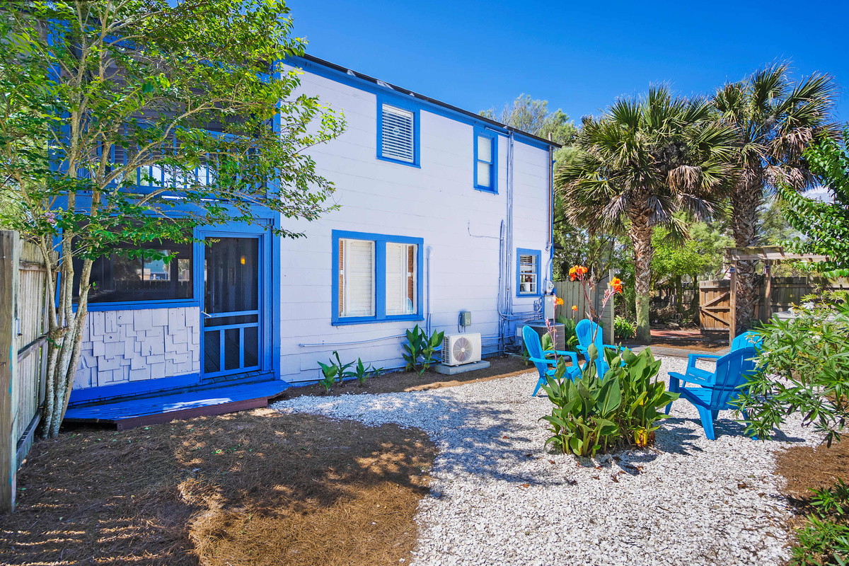 The bungalow has stood here a long while and wears its age beautifully, all clapboard, bright blue trim and planting that has properly settled in. Vilano Beach has always been the more characterful end of town.