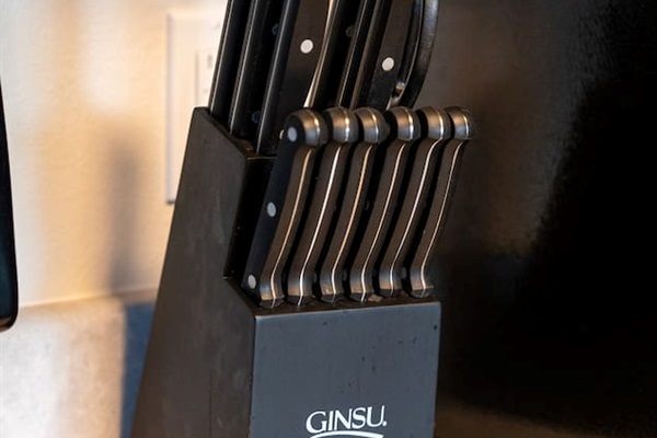 Kitchen knife block. 