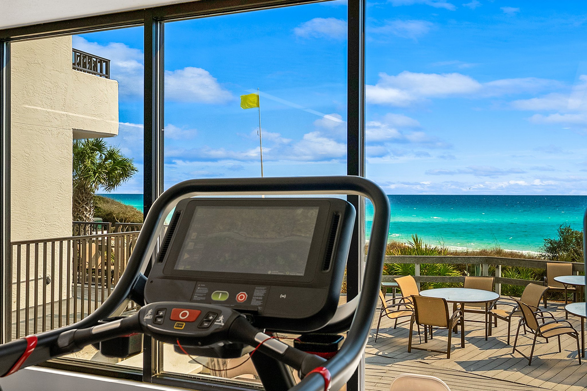 Workout while watching the ocean