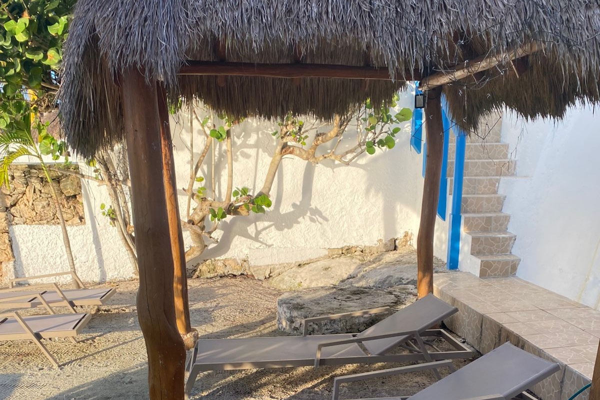 Covered Lounge Area Shared with South Bungalow