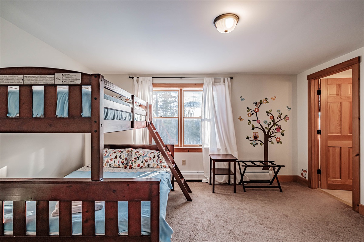 Kids and groups alike will love this roomy bunk space