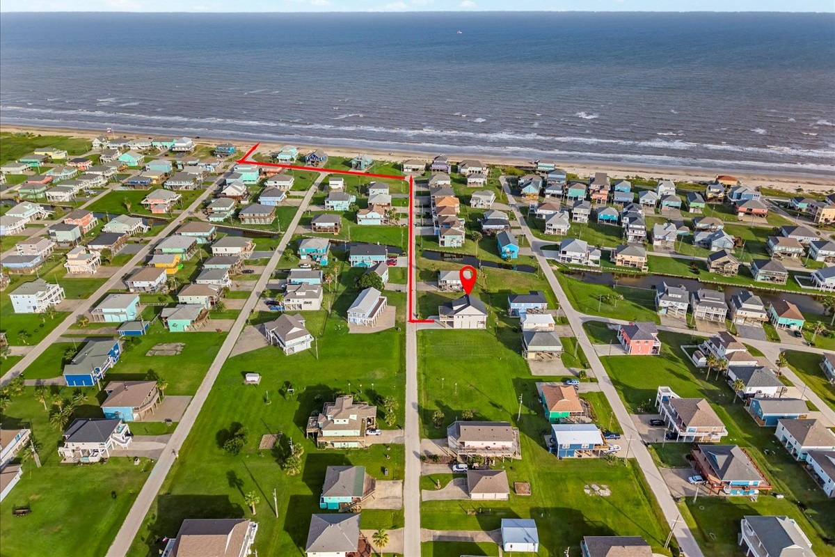 6b0209363d91451a8d40a83a9456e9ae Large | Beachhouse | Texas | TX | Vacation Homes | Galveston | Crystal Beach | Kokomo | Breezy Days | Beachfront Elegance | Sunrise Serenity | Southern Sands Property Management, LLC