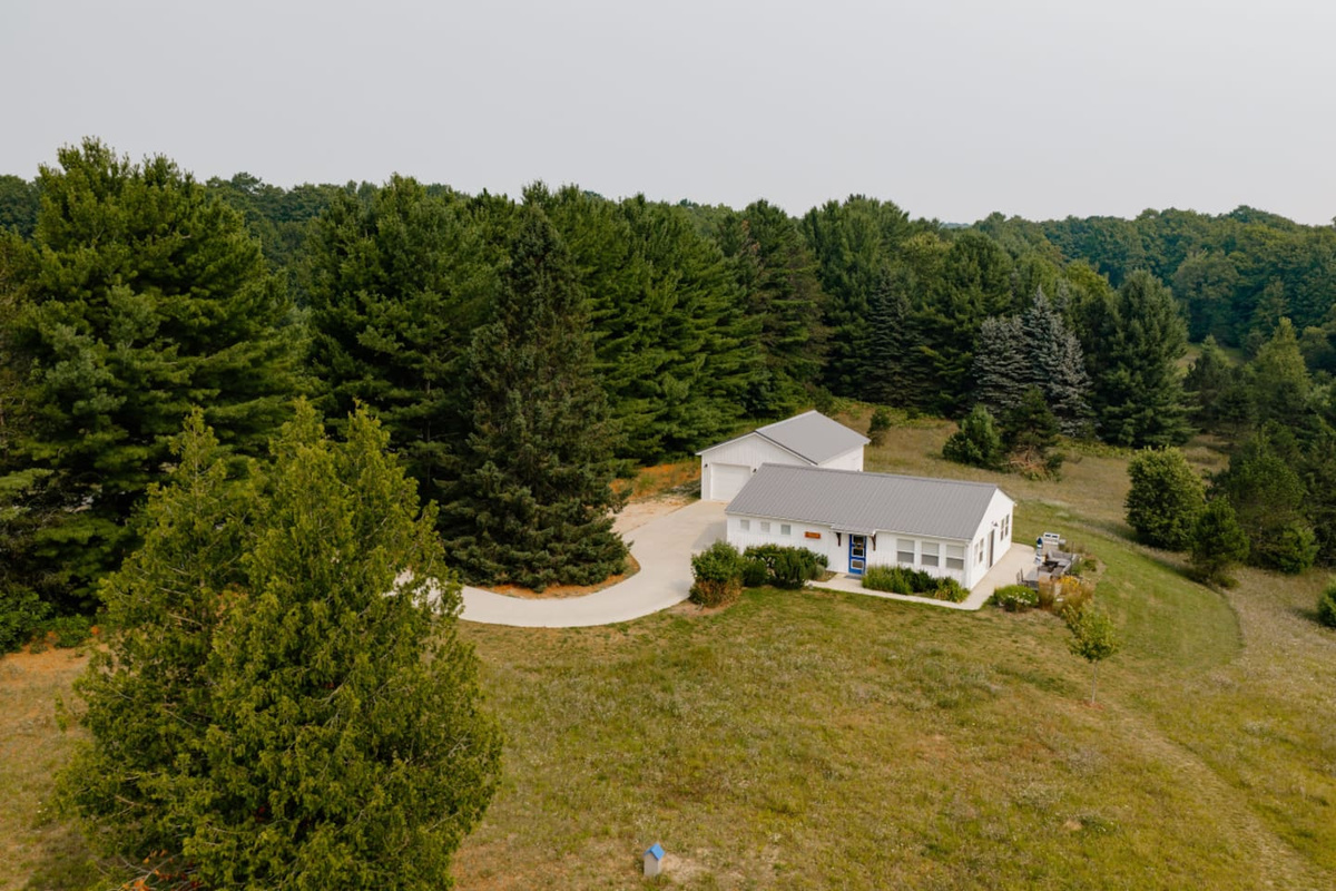 Exterior_114