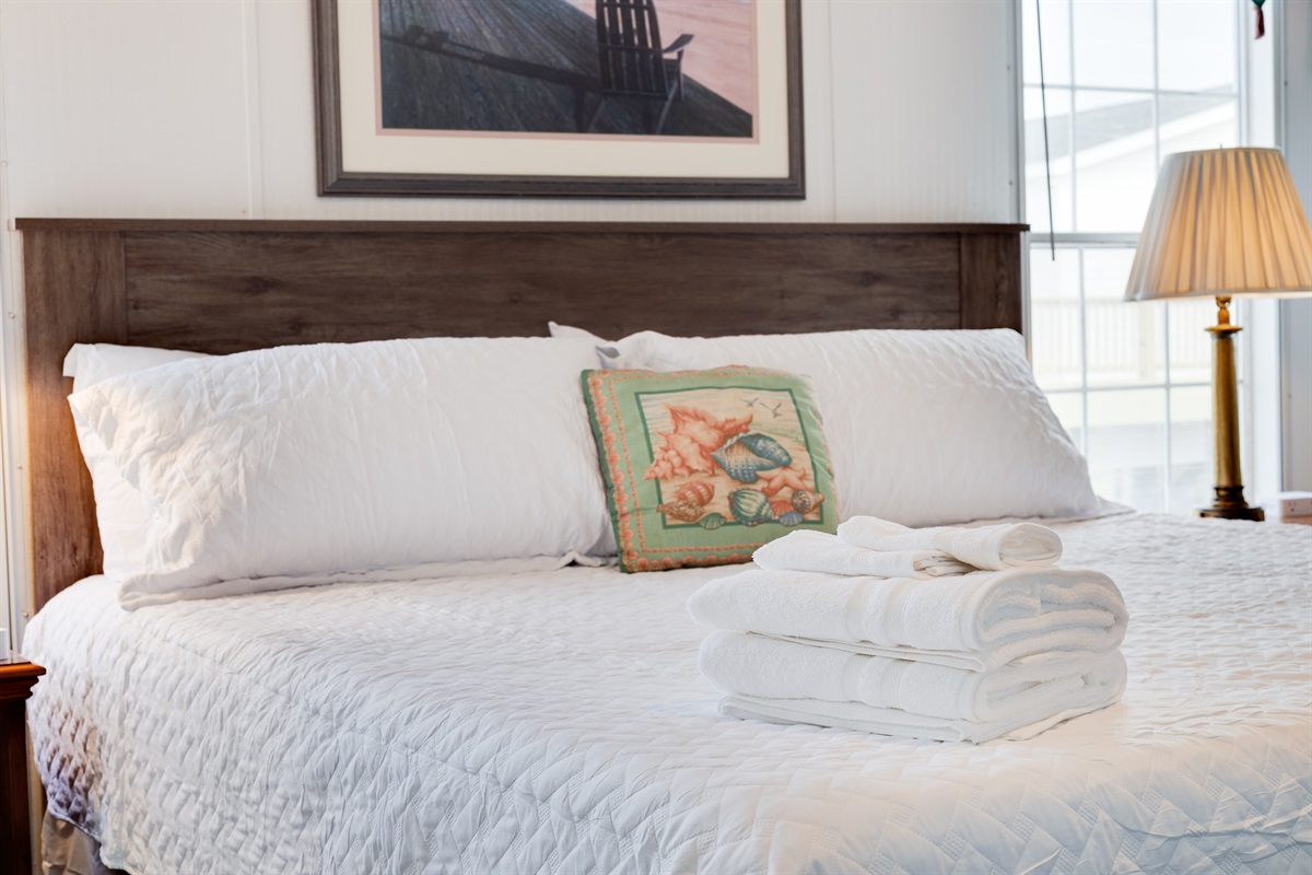 Bedroom 1: Bed Linens & Bath Towels Provided