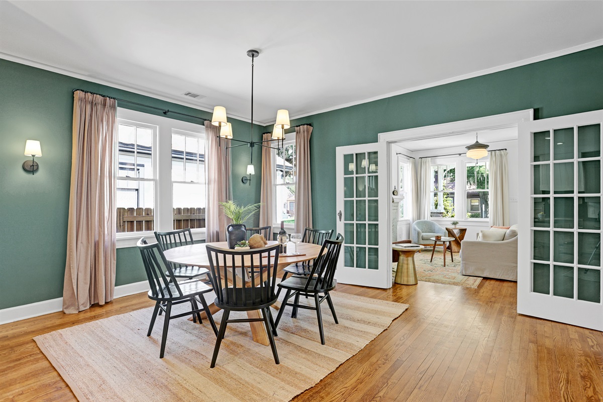 The open layout connects kitchen and dining, making it easy to cook, converse, and create memories all in one place.