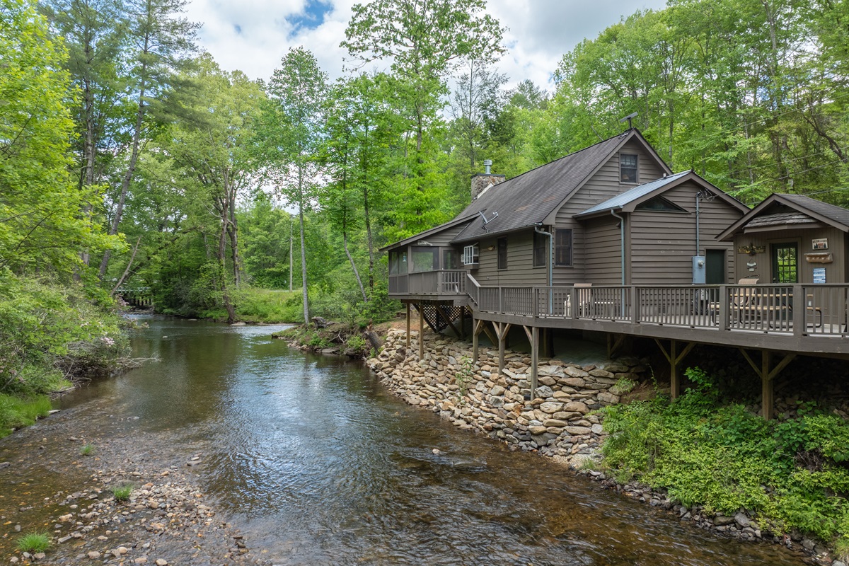 Bear’s Den sits right along Snowbird Creek, offering beautiful water views and the relaxing sound of rushing water throughout the property.