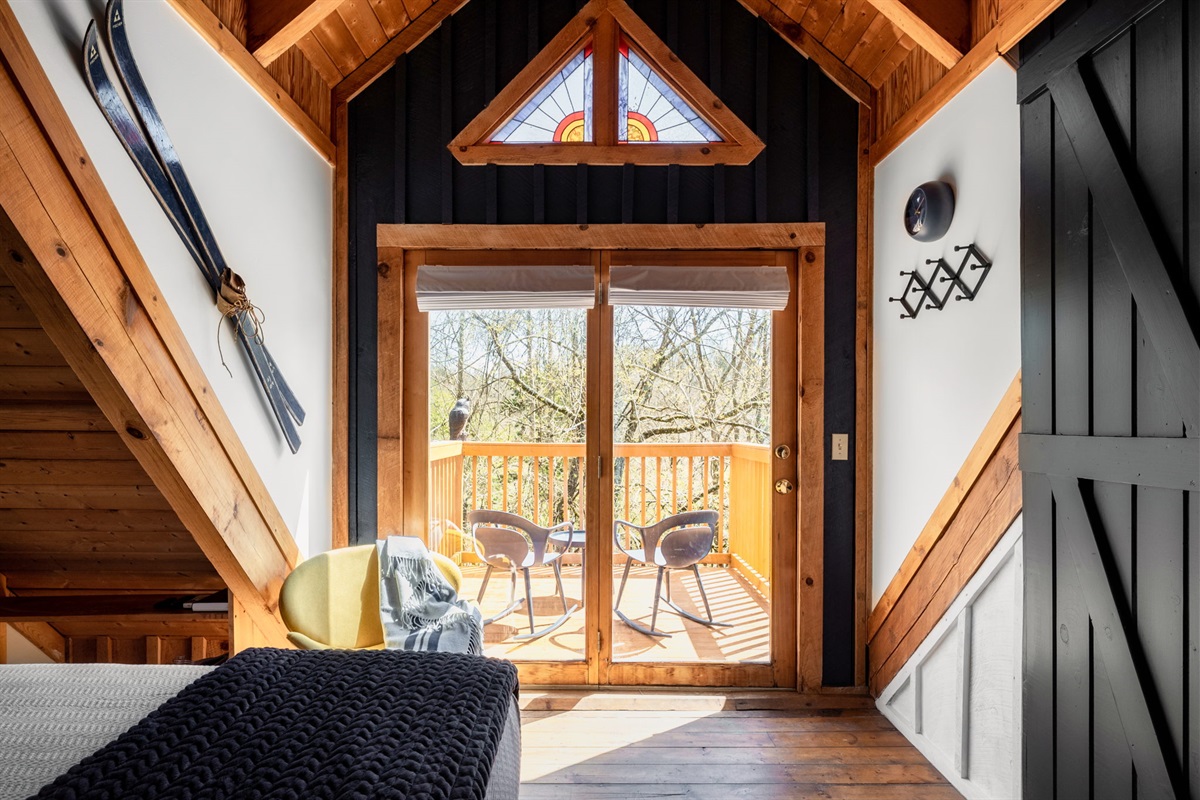 Embrace tranquility with our breathtaking cabin view, where every sunrise paints a new masterpiece on the horizon. Experience nature's beauty at its finest.