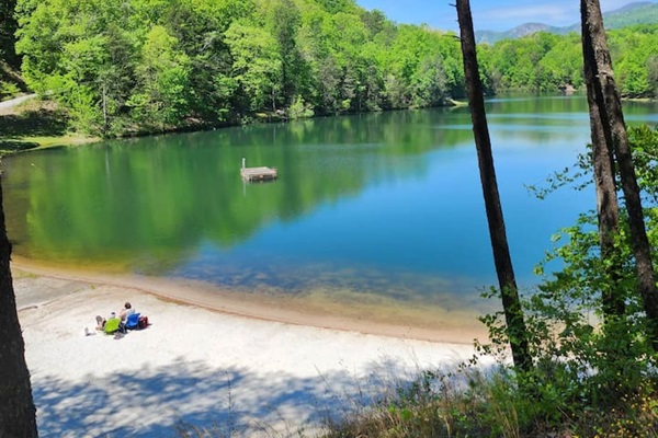 Access to private lake, beach and river