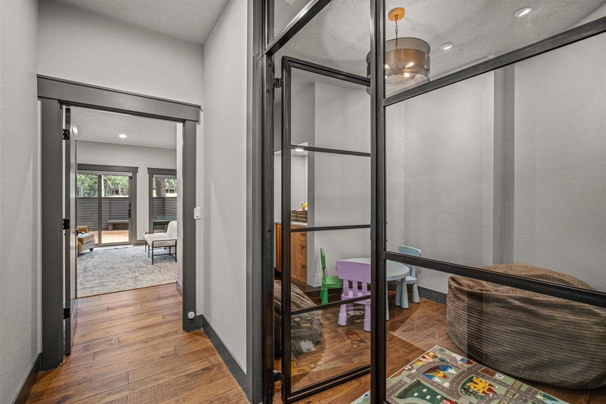 Kids play room