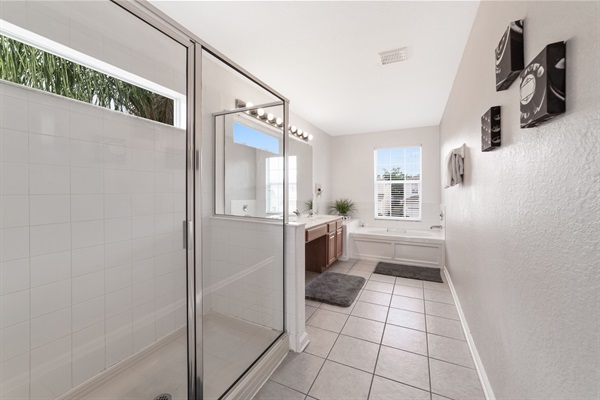 Master Ensuit Bathroom