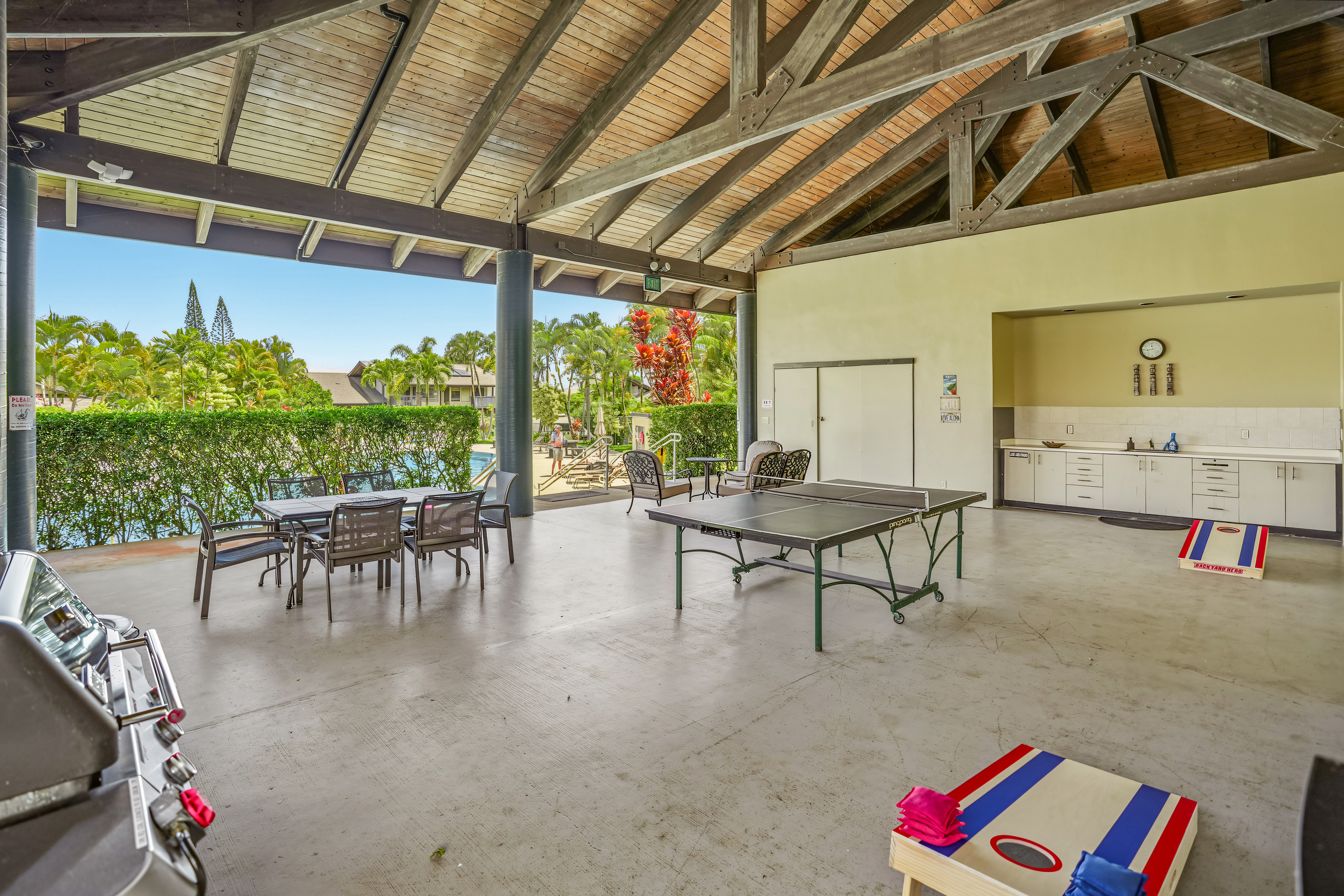 Clubhouse, ping-pong, grill, games