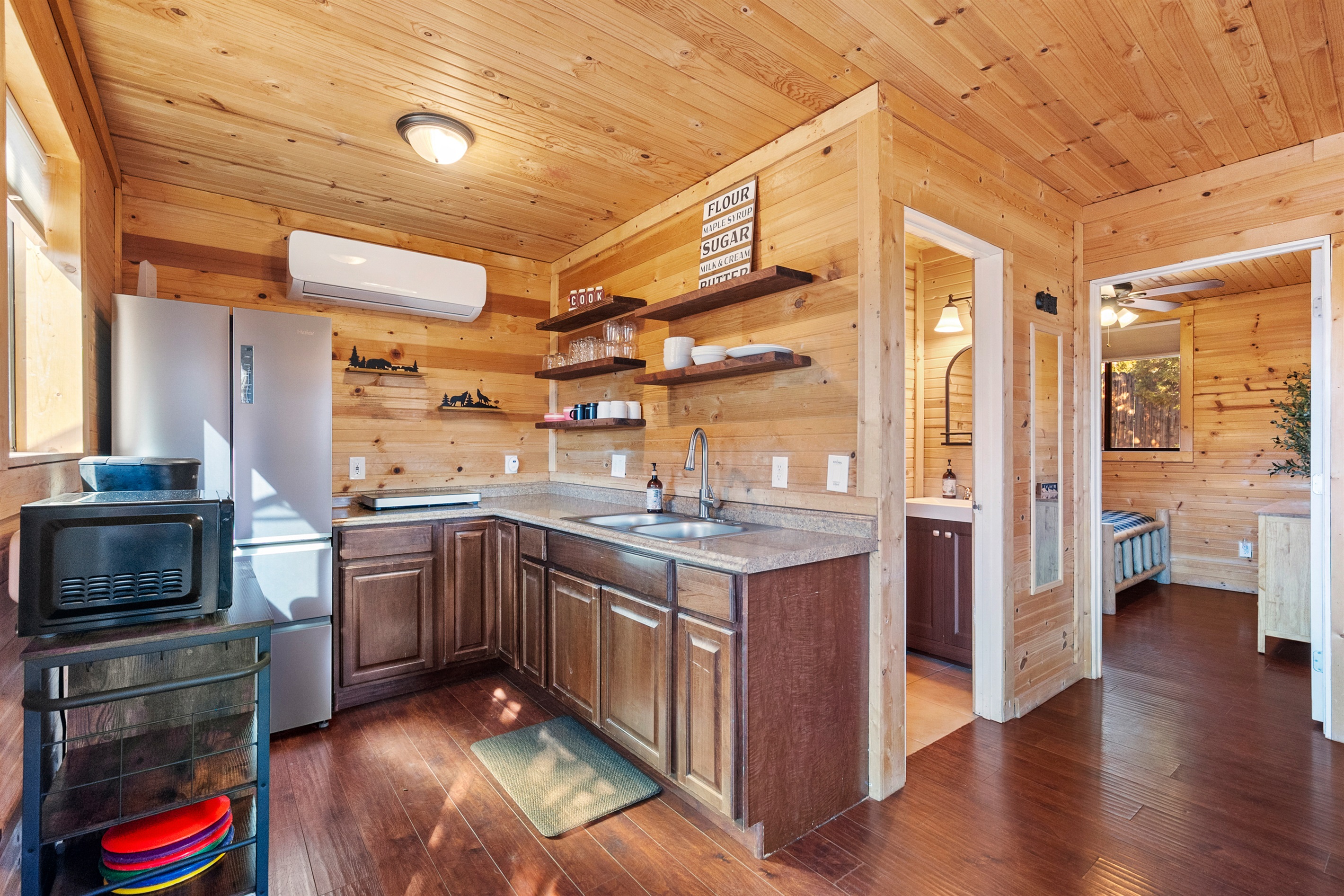 Your Culinary Haven: A Fully Equipped Kitchen with All the Essentials