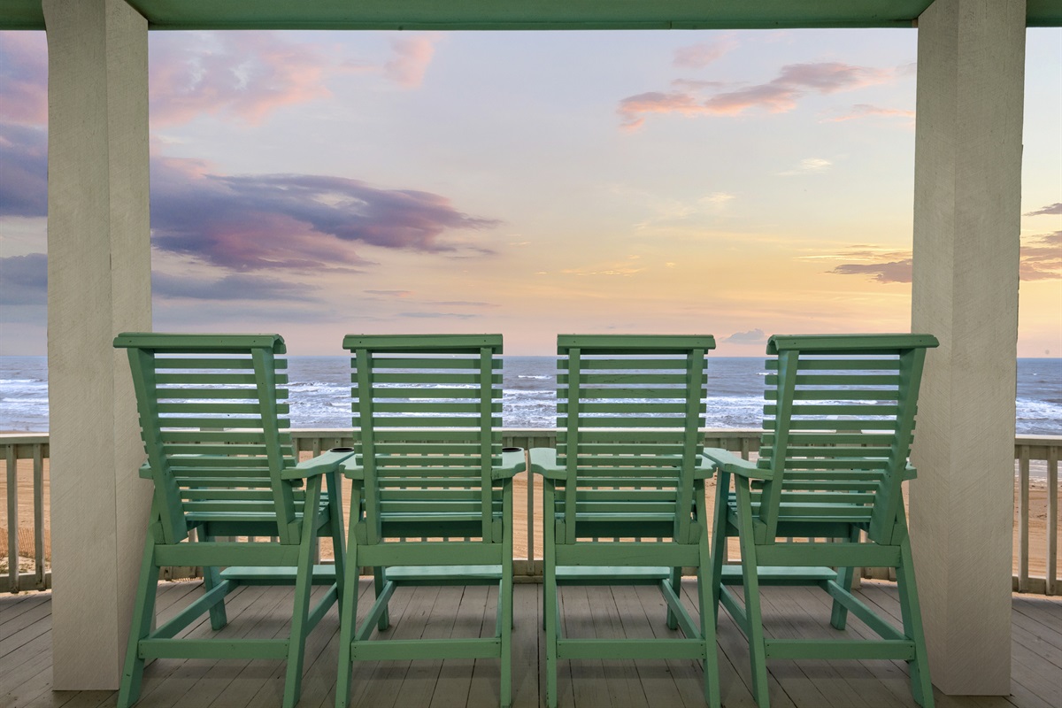6b7c544eabae4ecfa4637bc7e7e888e1 Large | Beachhouse | Texas | TX | Vacation Homes | Galveston | Crystal Beach | Kokomo | Breezy Days | Beachfront Elegance | Sunrise Serenity | Southern Sands Property Management, LLC