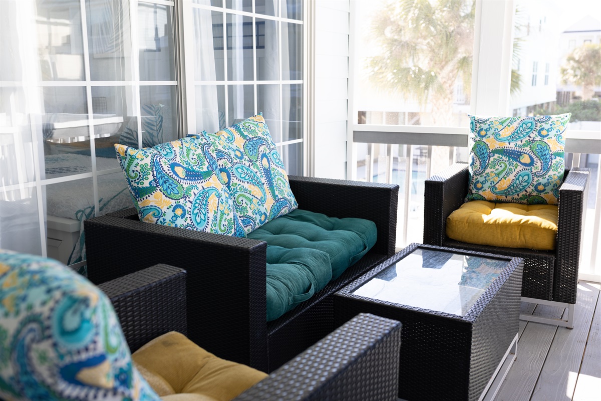 Designed for slow days and easy conversations.