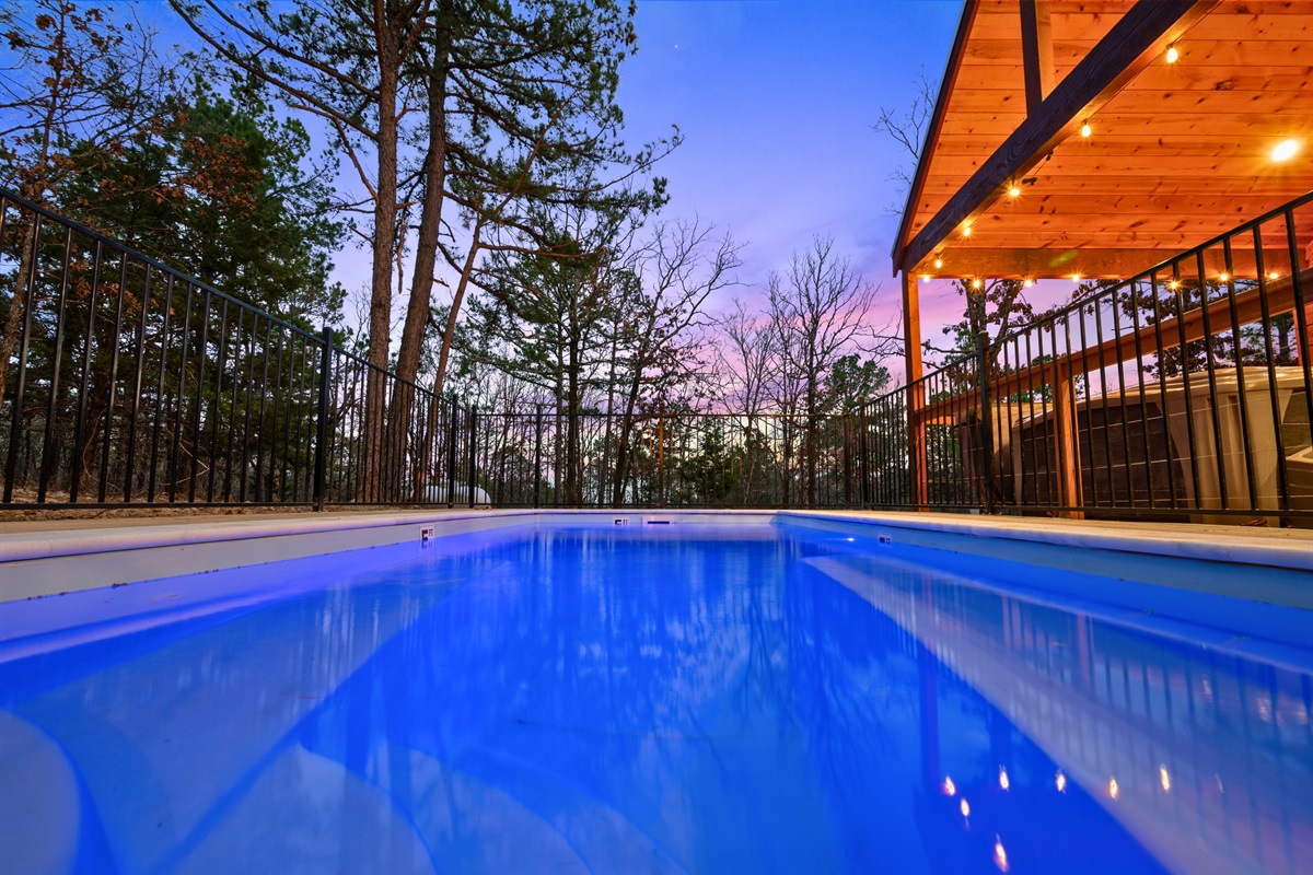From the pool’s edge, you’ll enjoy quiet views of the surrounding trees, making it an easy place to slow down, relax, and soak up the calm atmosphere.