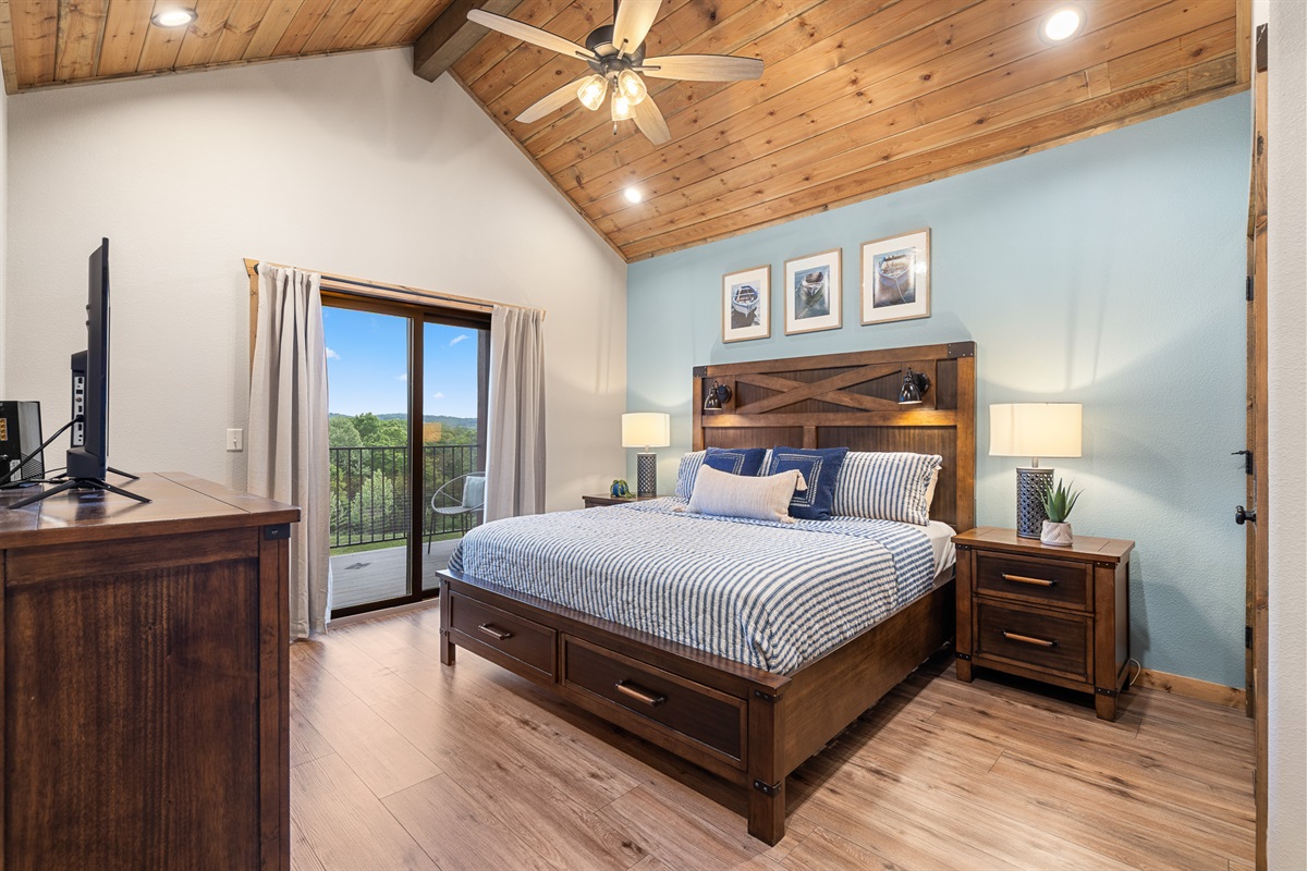Master king bedroom on main level 