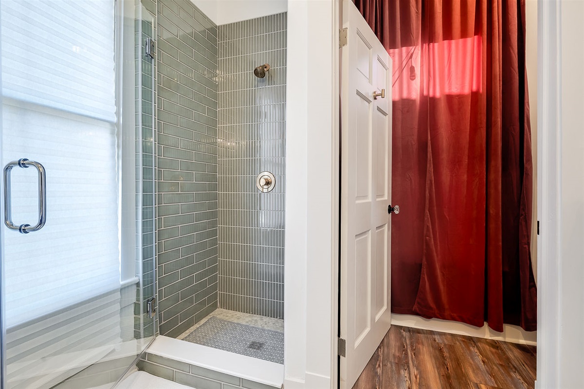 Full Bathroom upstairs -2