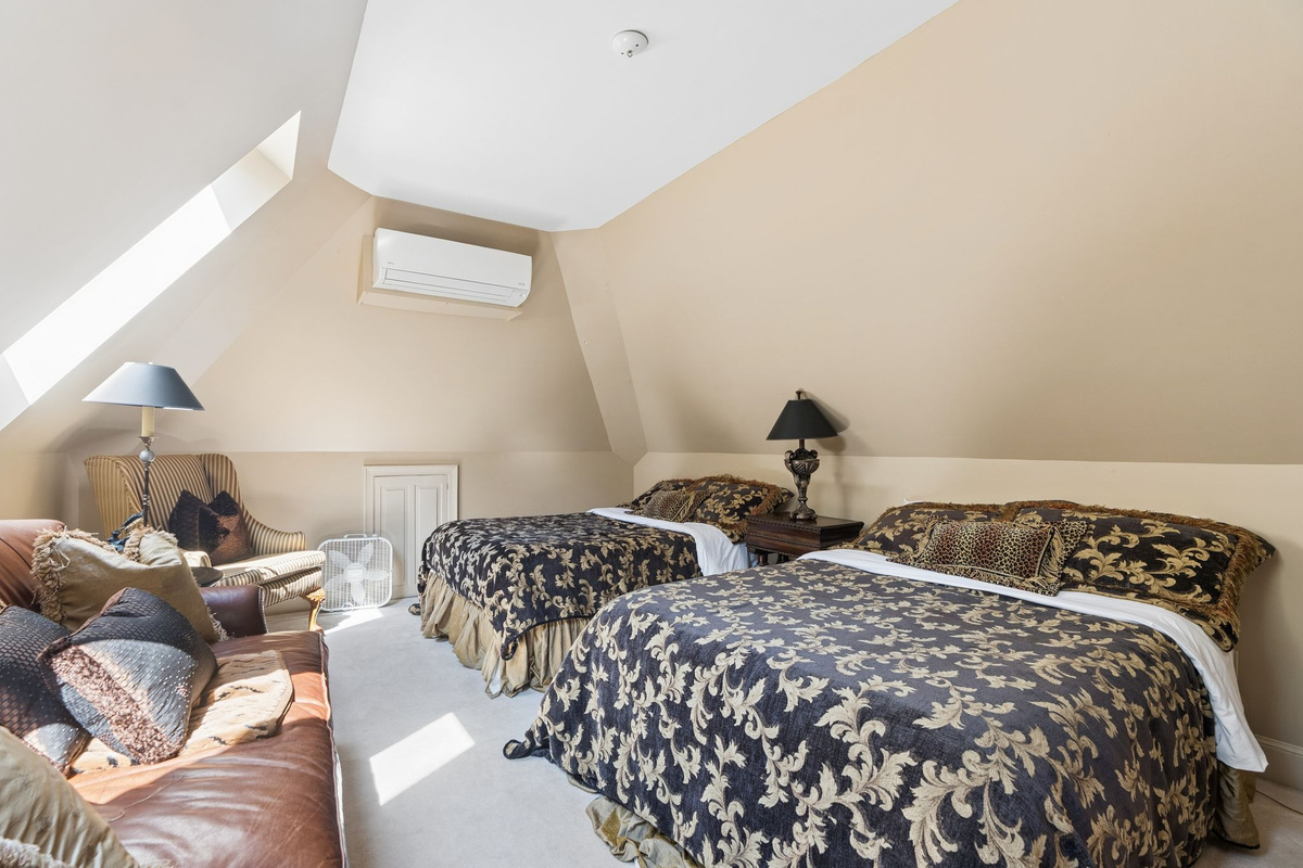 Bedroom #6