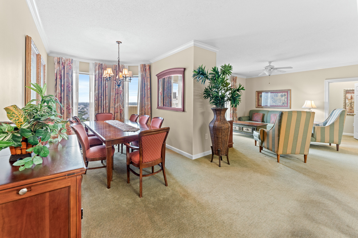 Dining Room with seating for 6