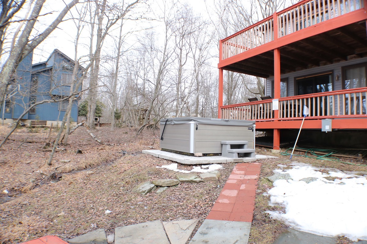 New pathway to Hot Tub - non-slip pavers!