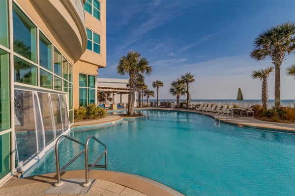 Heated pool with swim under to indoor pool